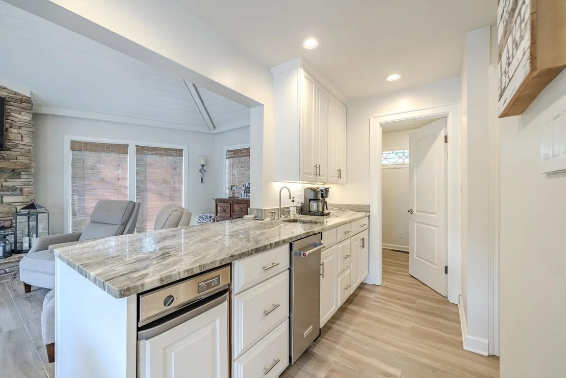 Photo of 89 EDGEWOOD LN