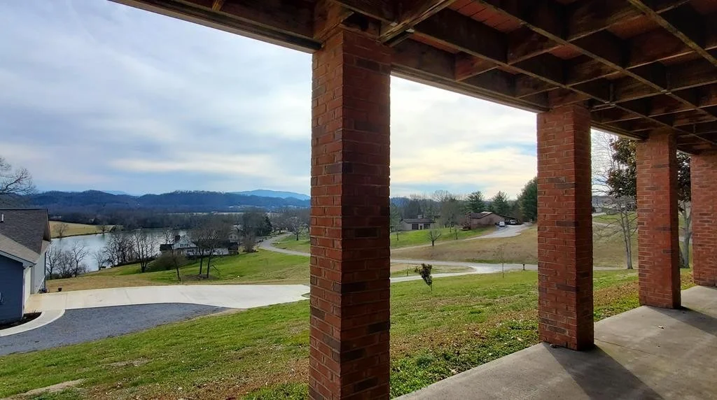 Photo of 1021 Eagle View Drive