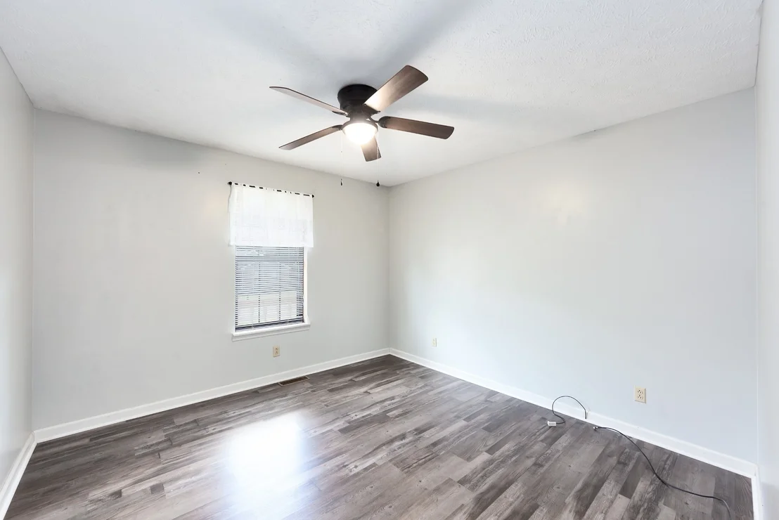 Photo of 23 Roxy Cv