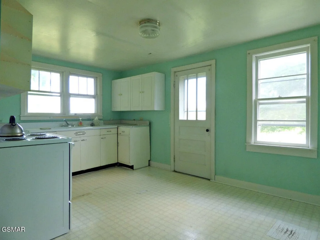 Photo of 485 Longmire Road