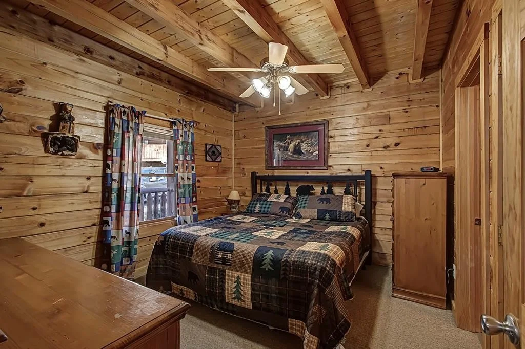 Photo of 1663 Little Cabin Loop