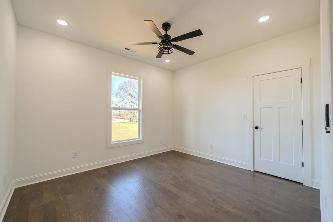 Photo of 130 BELVEDERE CIR