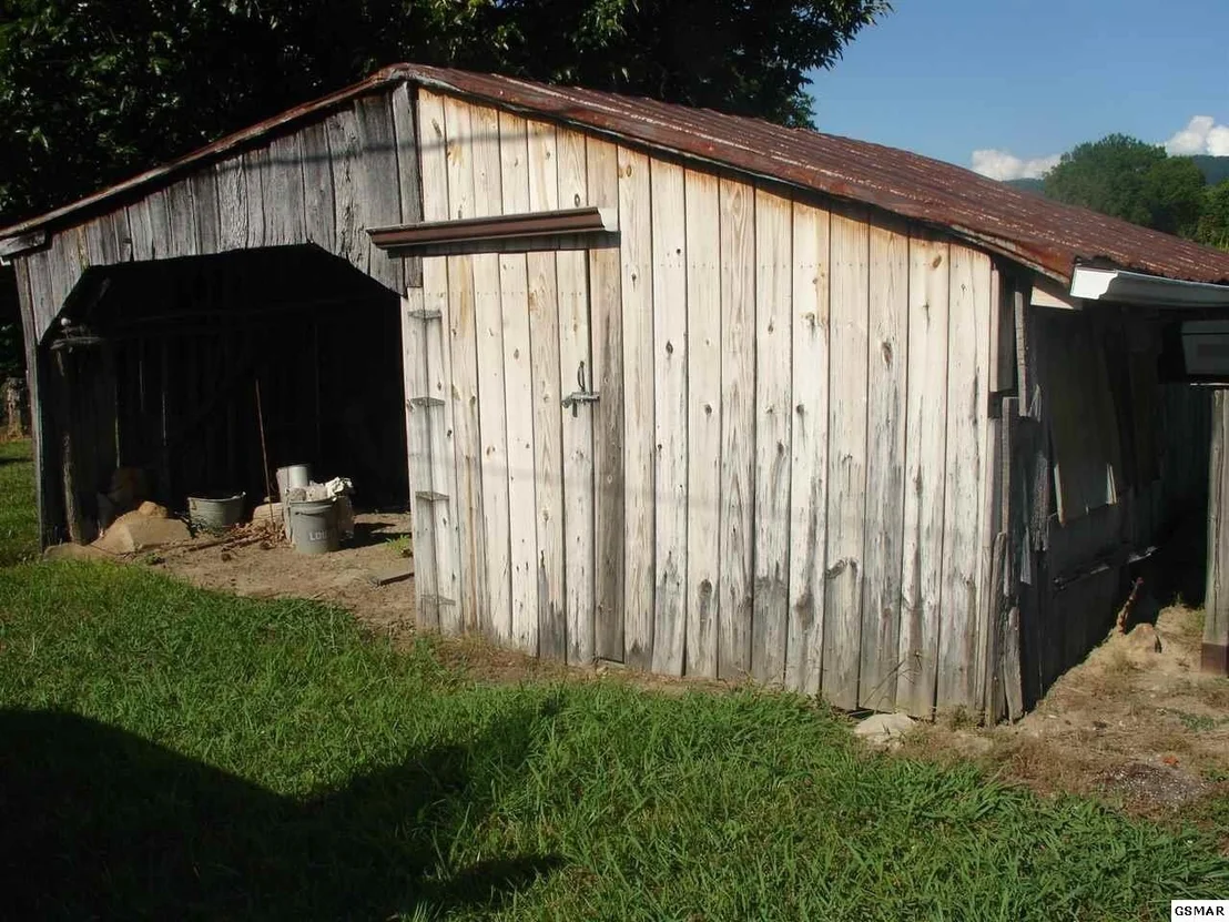 Photo of 462 County Line Road