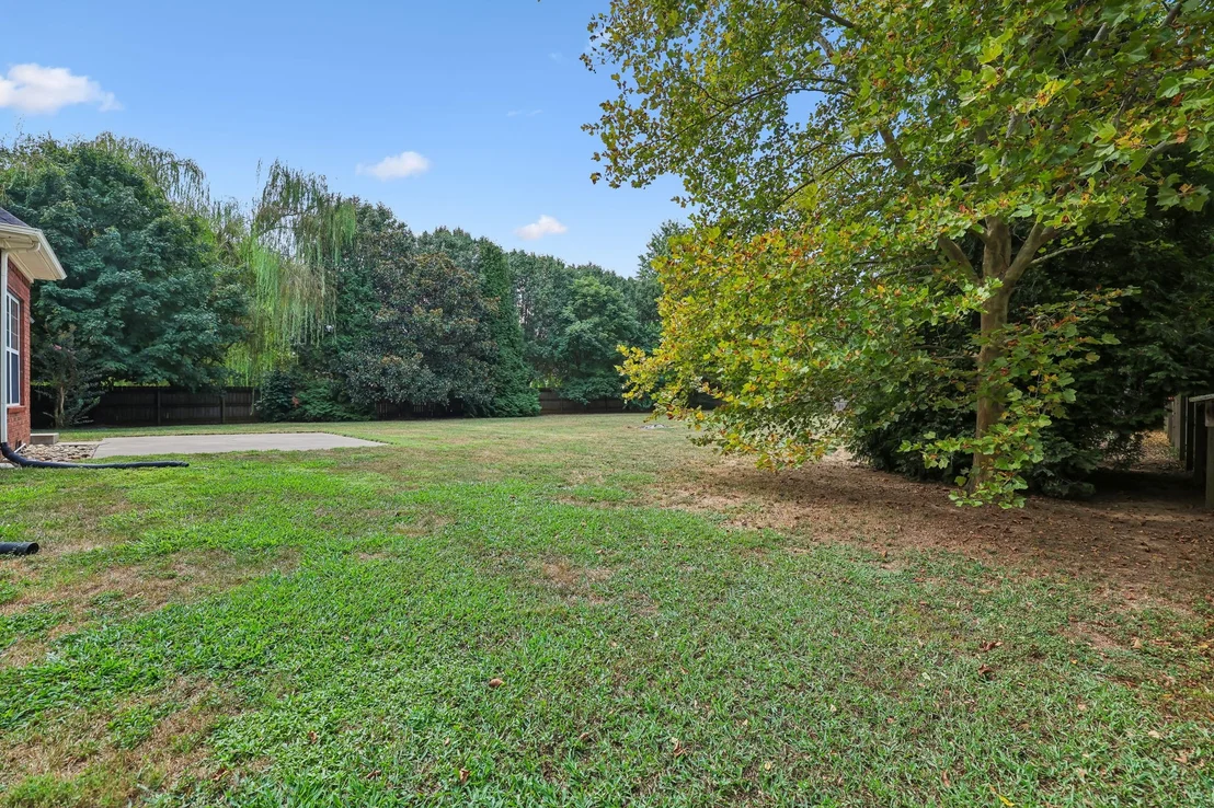 Photo of 1209 Paramount Dr