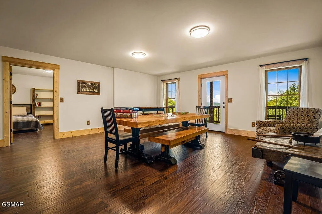 Photo of 335 Hawken Drive