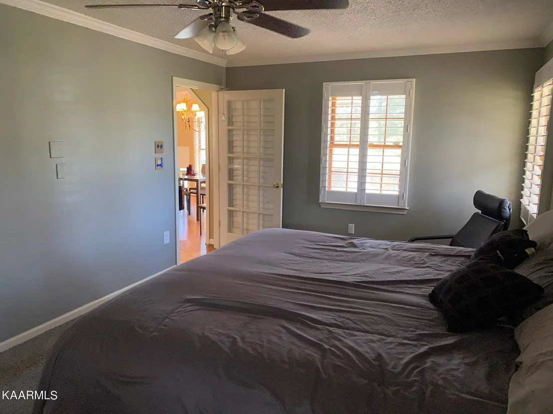 Photo of 305 Webb Rd