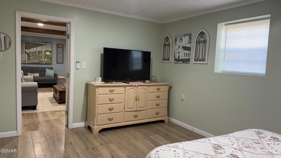 Photo of 430 Spicer Lane