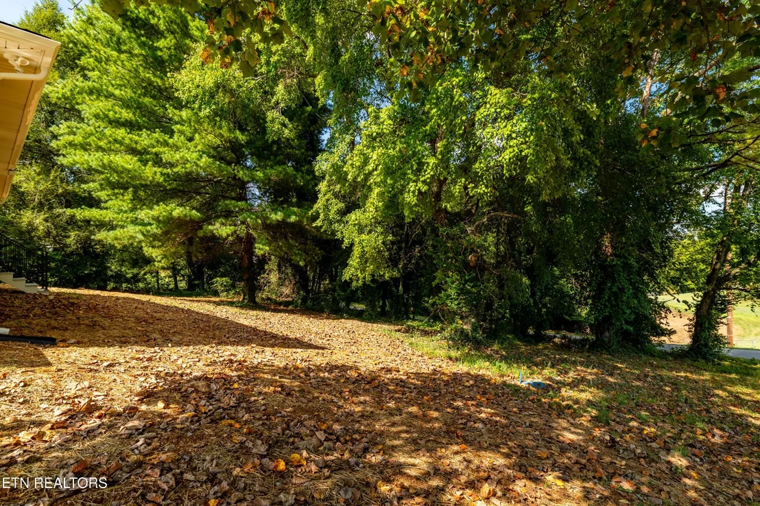 Photo of 700 Lakeview Drive