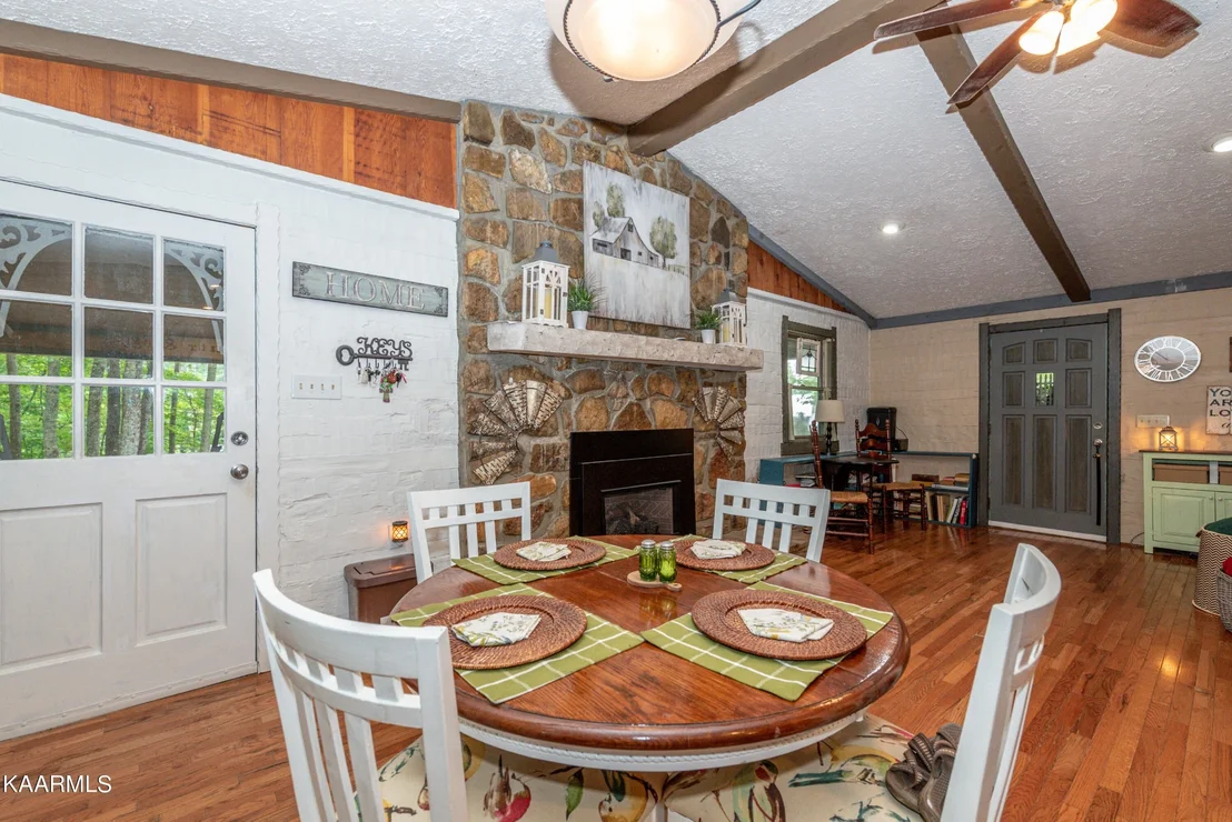 Photo of 1233 Low Sunset Drive