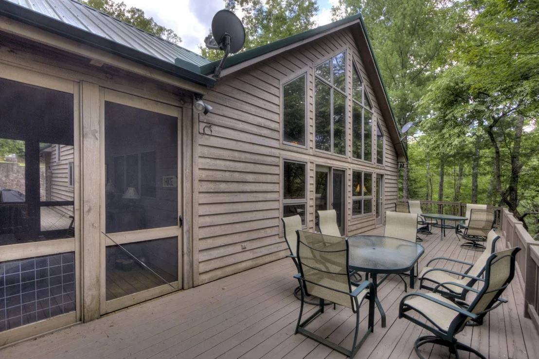Photo of 121 Greystone Way