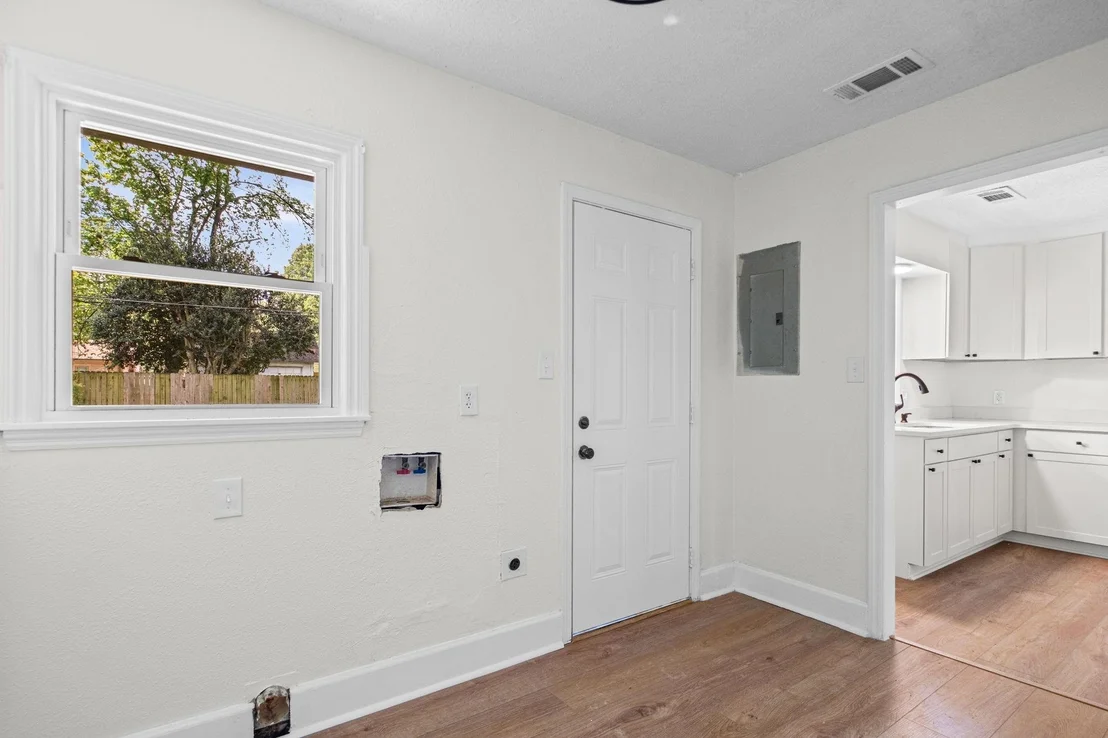 Photo of 4585 HELENE RD