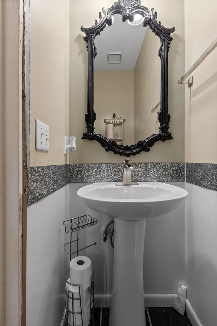 Photo of 6733 W Point Drive