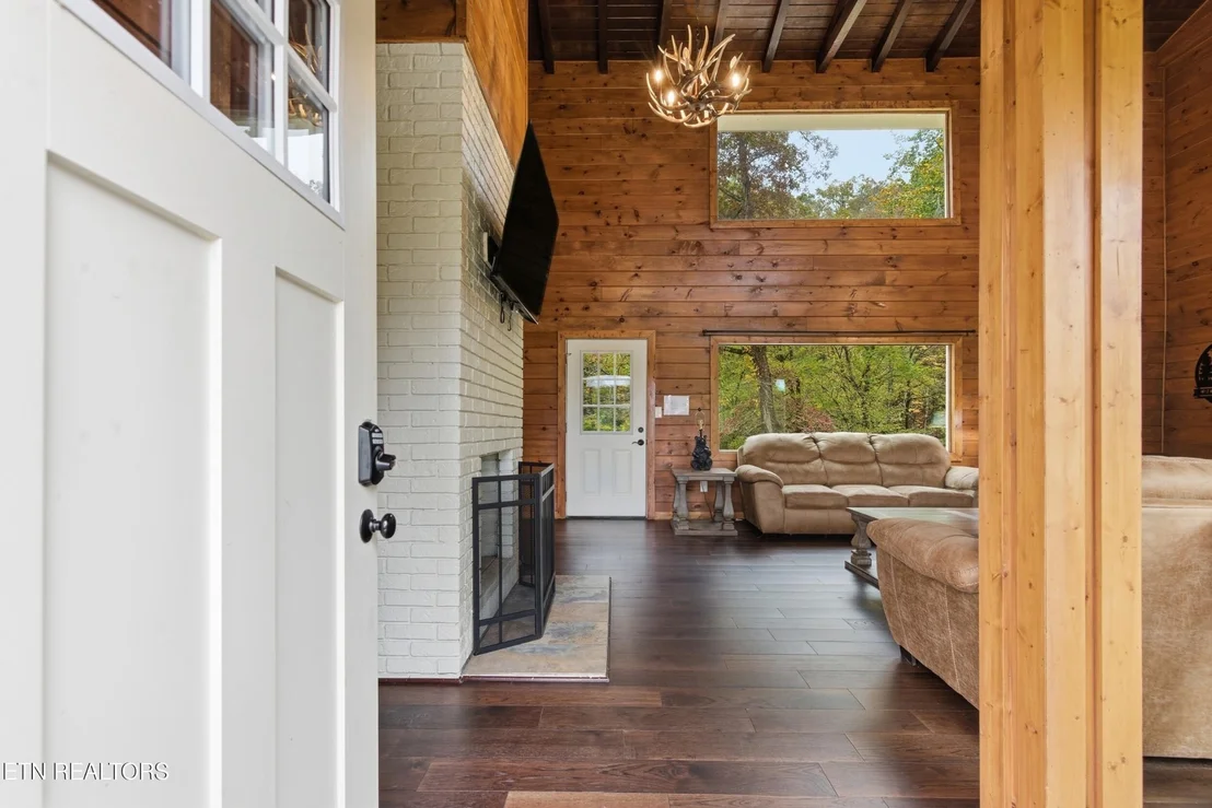 Photo of 2690 High Valley Drive