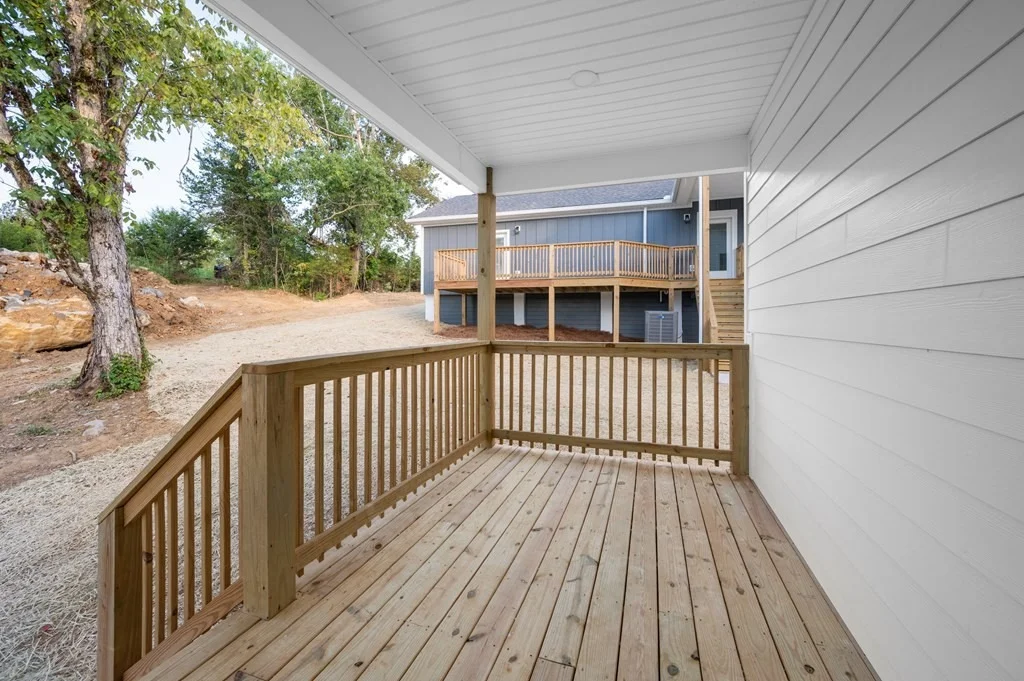 Photo of 210 Red Bud Lane