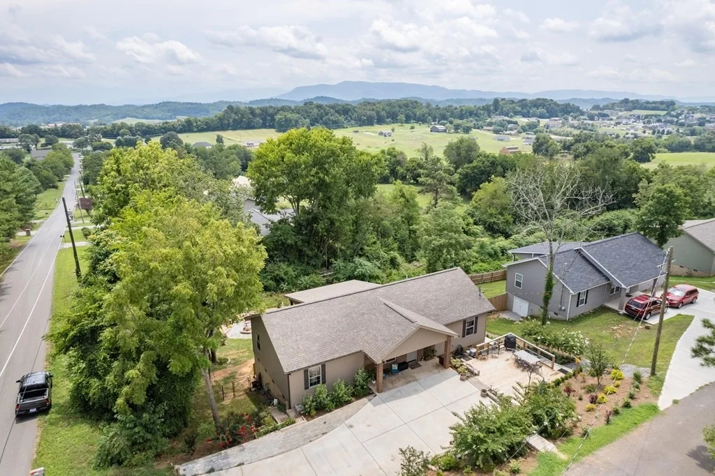 Photo of 2001 Big Chiefs Skyview Drive