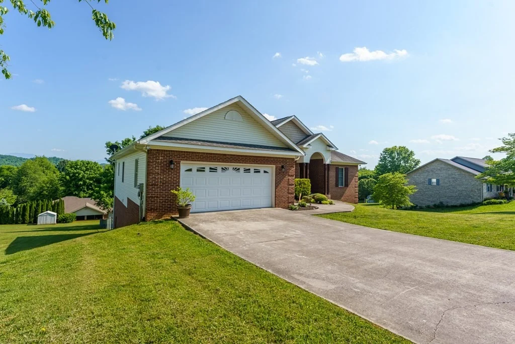 Photo of 2722 Madison Ridge