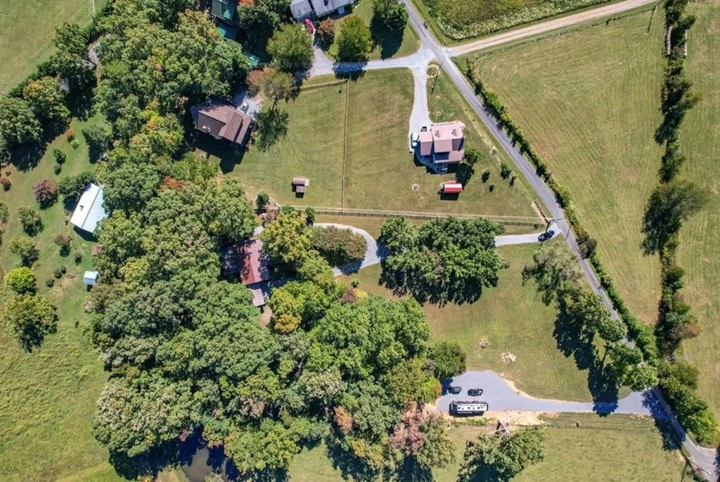 Photo of 3719 Thayer Lane