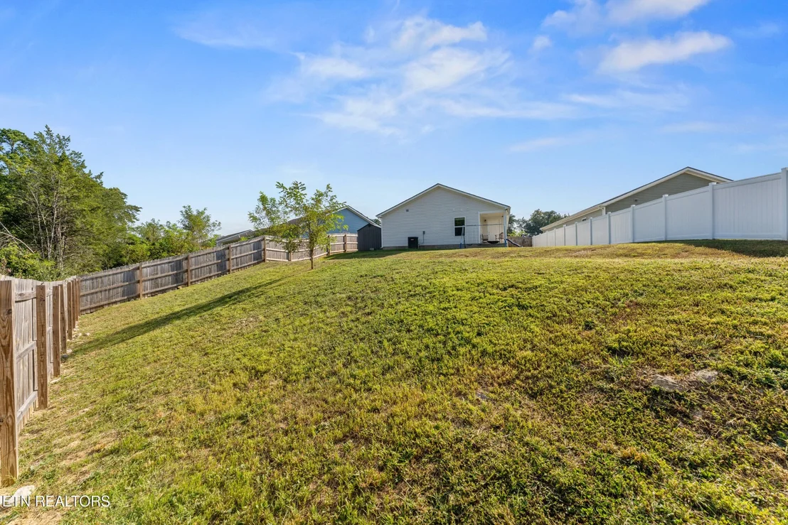 Photo of 234 Sapling Lane