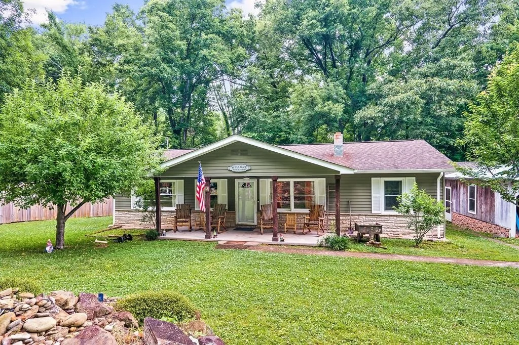 Photo of Unit INCLUDESLOTNEXTDOOR at 3495 Sugar Camp Circle