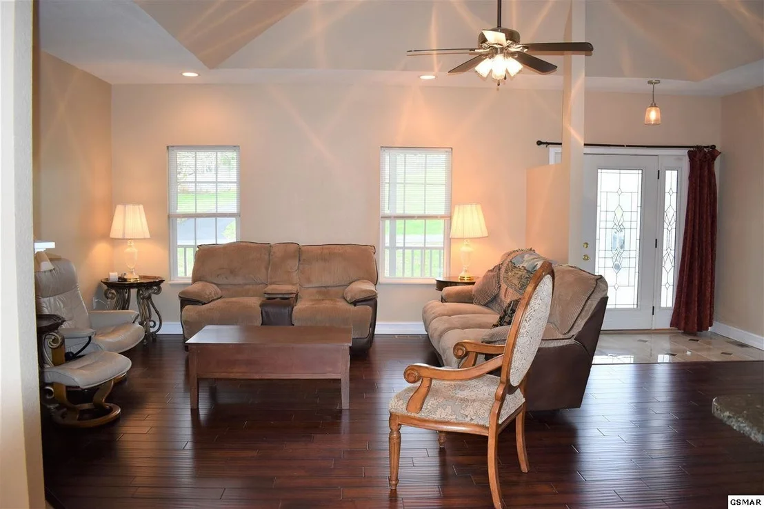 Photo of 817 Thomas Circle