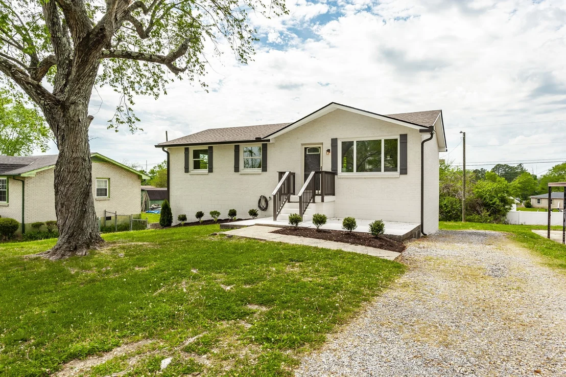 Photo of 709 Perry Dr
