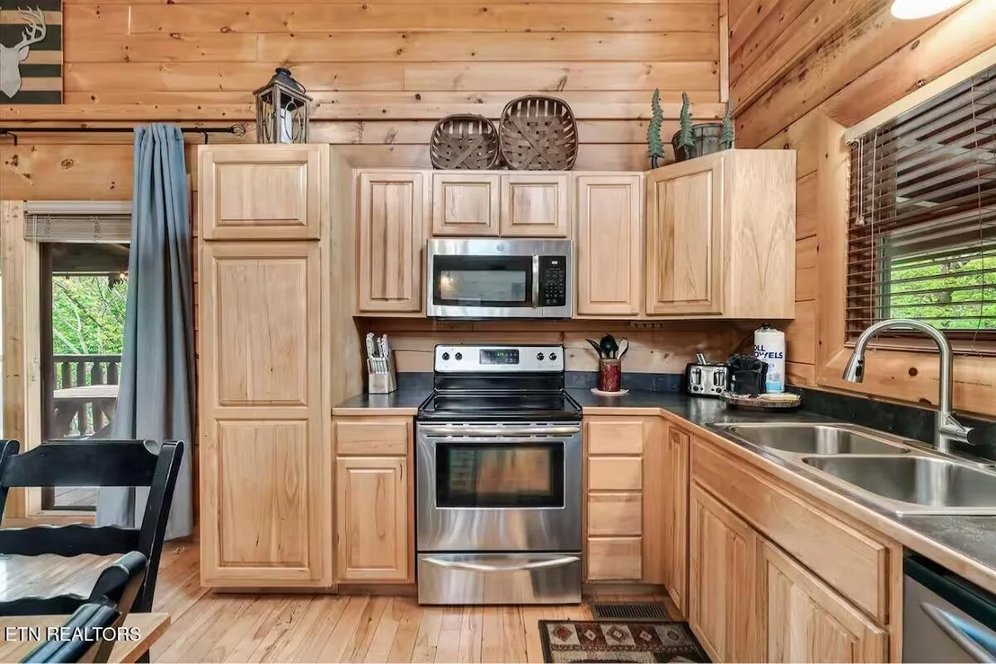 Photo of 2140 Bear Haven Way