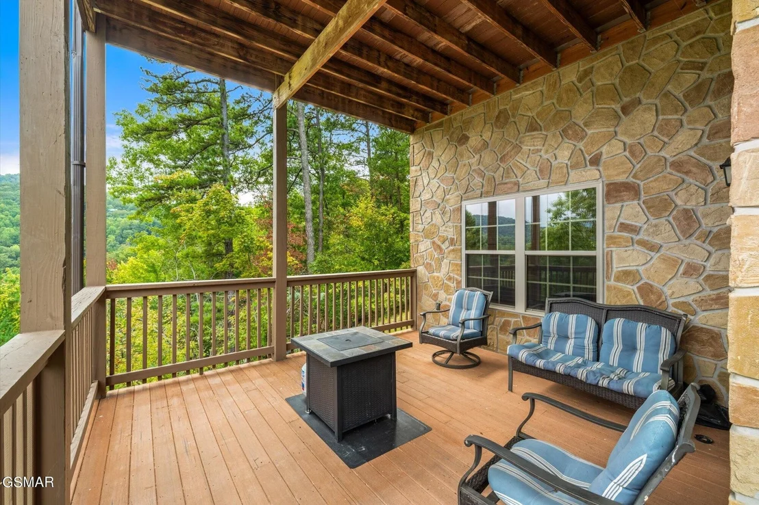 Photo of 4052 Ridgeback Ln