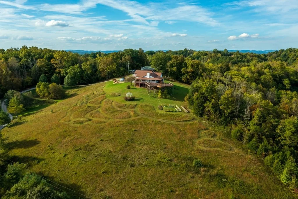 Photo of 669 Red Bud Lane