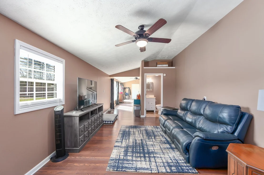 Photo of 280 Saint Rd