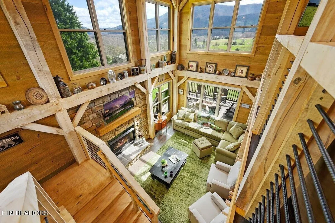 Photo of 4032 Roundtop Drive