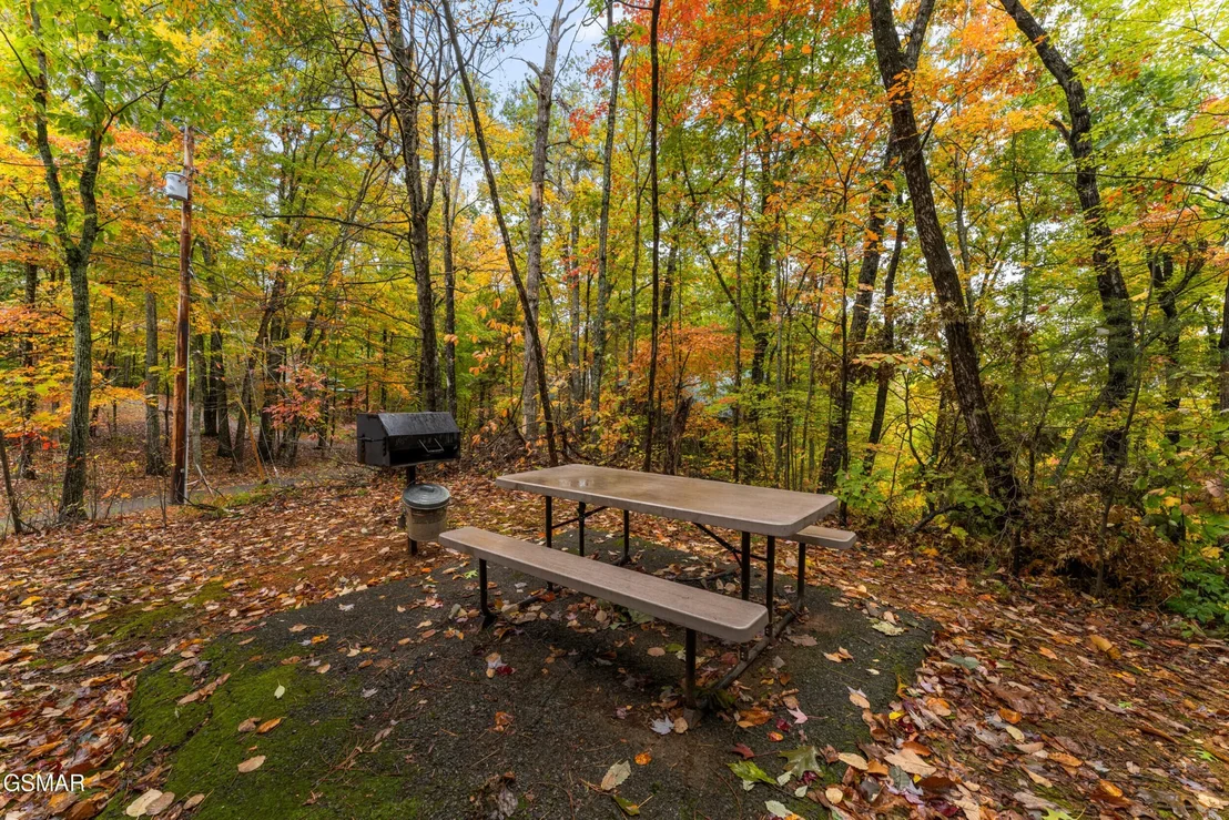 Photo of 2101 Red Bud Road