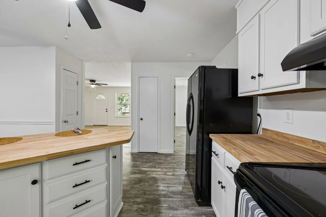 Photo of 619 Longbranch Rd