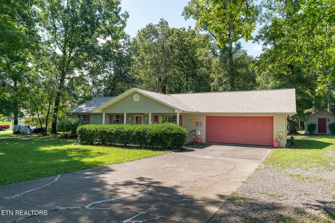 Photo of 945 Circle Drive