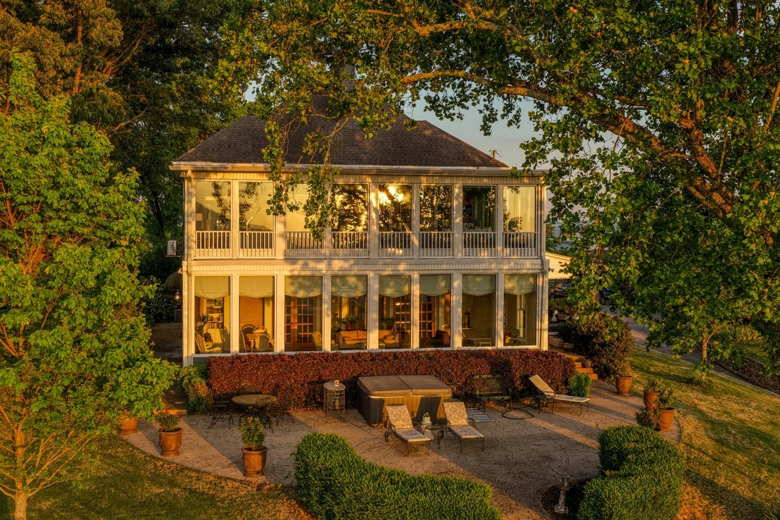 Photo of 46 N Crest Road