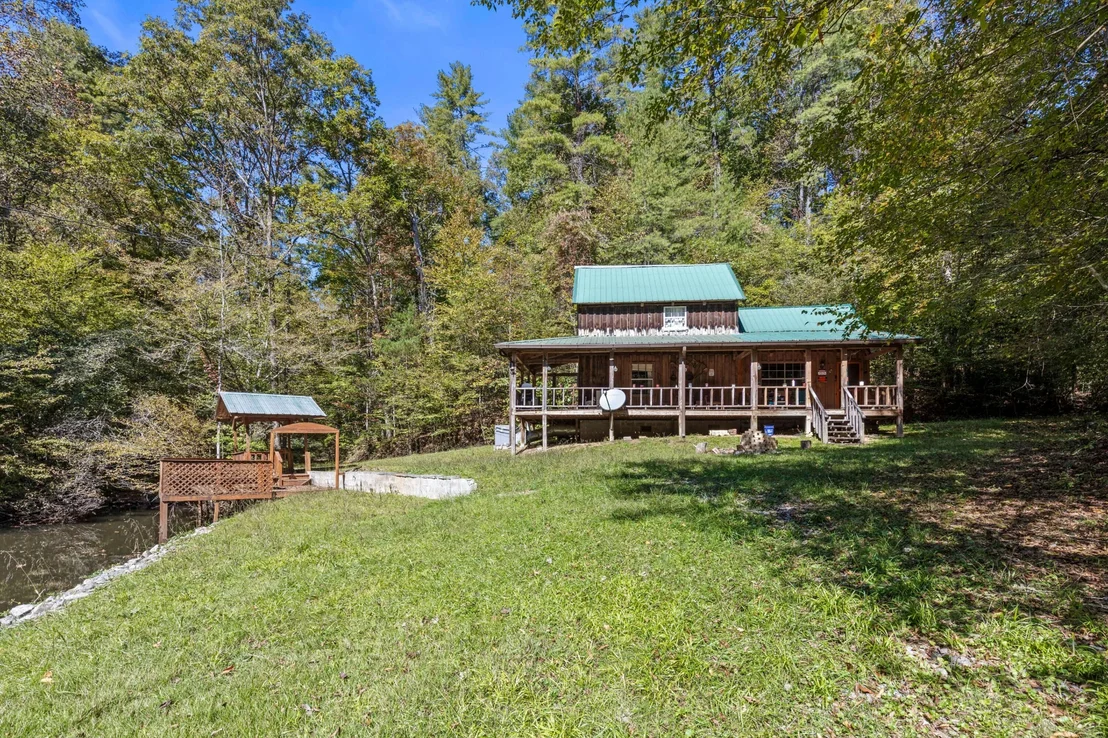 Photo of 230 Big Towee Road