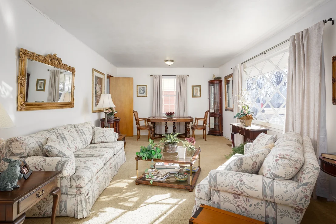Photo of 311 Taylor Dr
