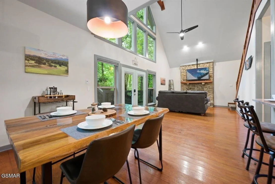 Photo of 438 Laurel Road