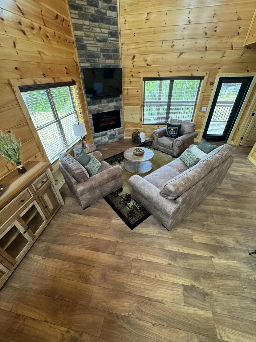 Photo of 2880 Sequoia Road