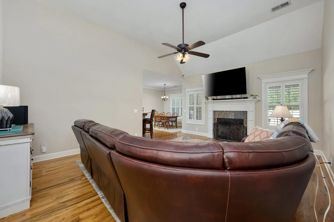Photo of 2915 June Bug Dr