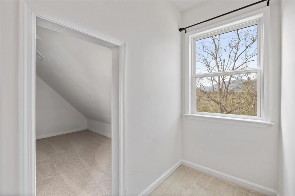 Photo of 1044 Shadow Ridge Drive