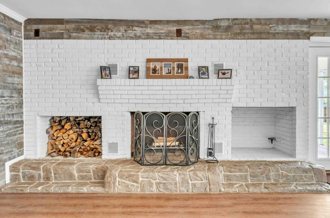 Photo of 425 Hillcrest Circle