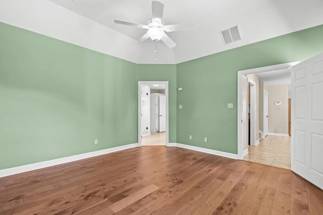 Photo of 371 BRIERHEDGE RD