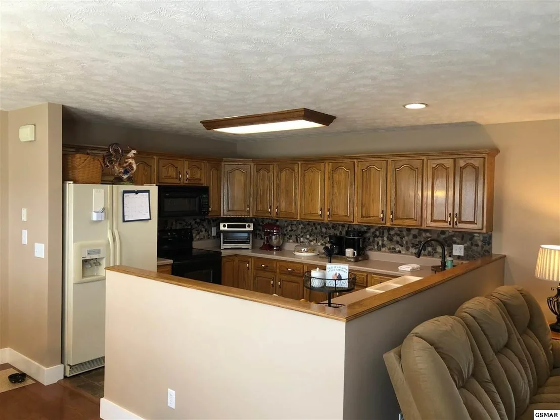 Photo of 906 Brenna