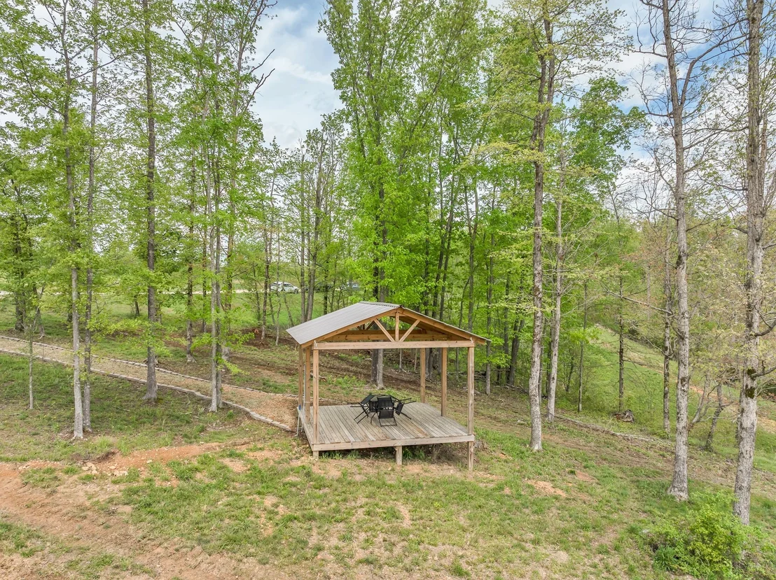 Photo of 520 Young Rd