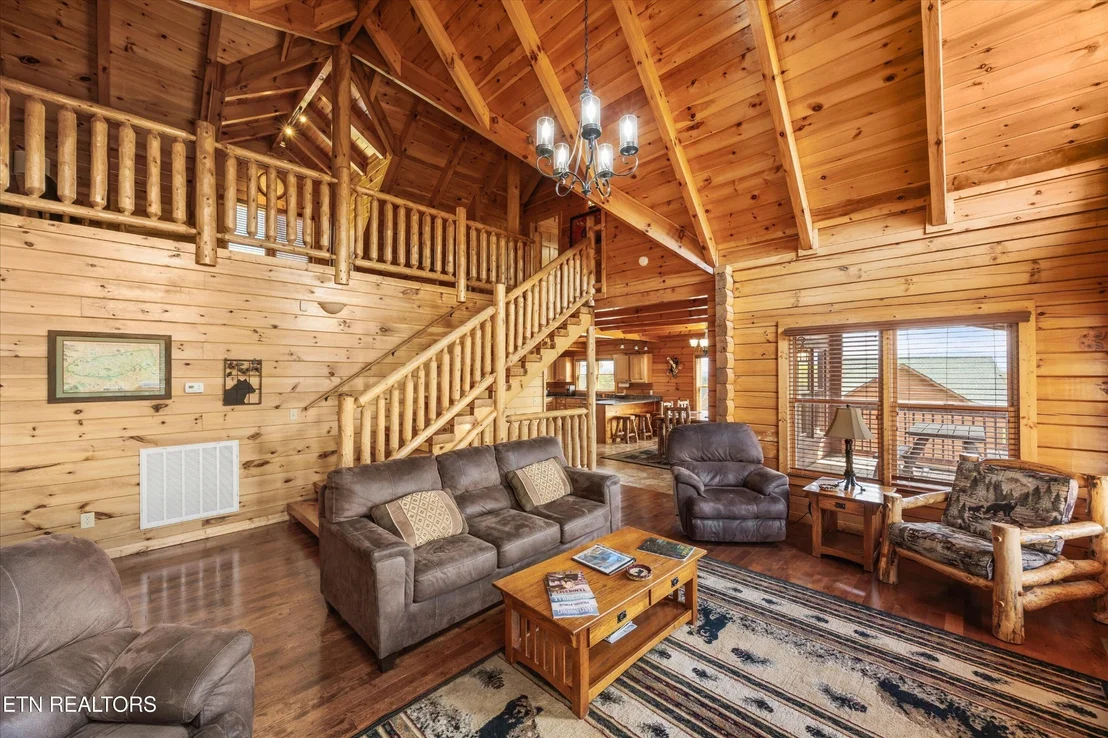 Photo of 1107 N Trail Drive