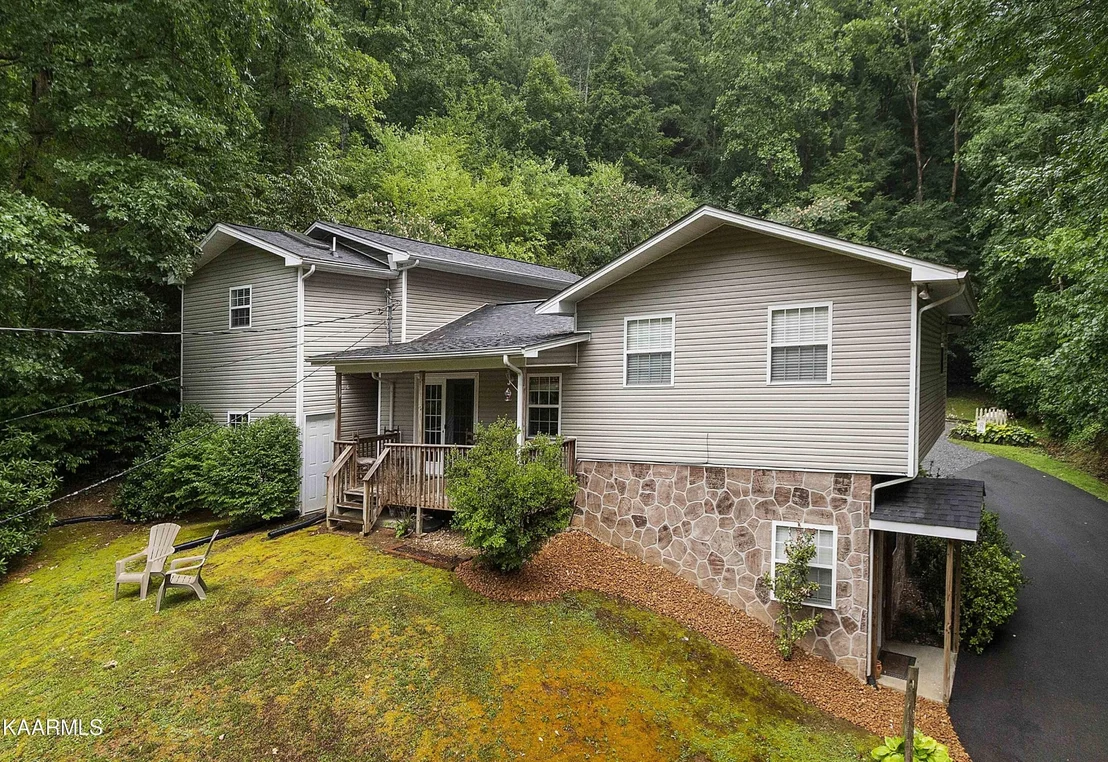 Photo of 3480 Lost Branch Rd
