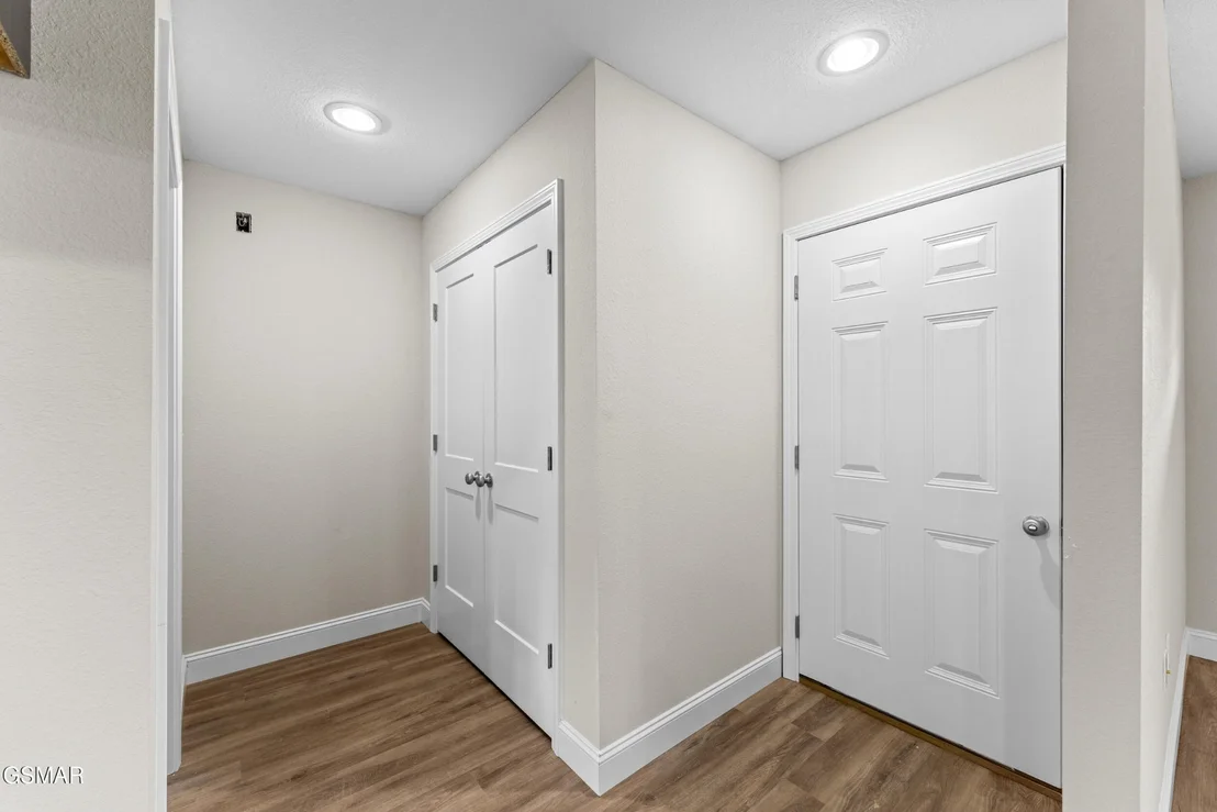 Photo of 1033 Cedar Ln