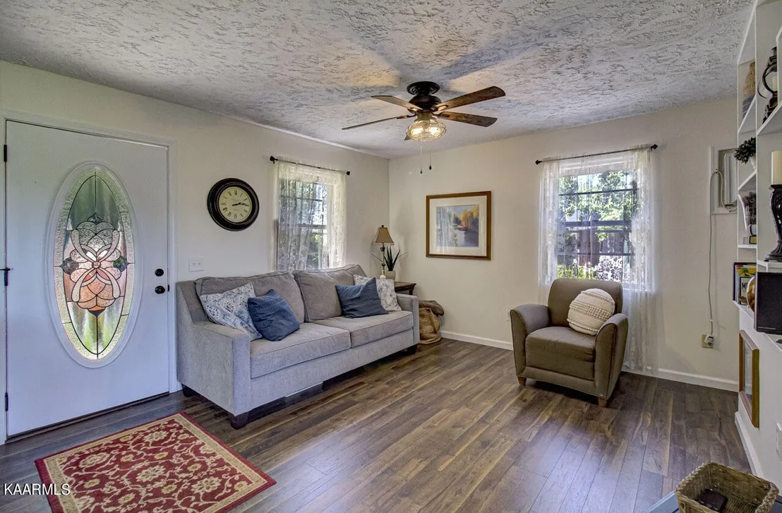Photo of 1714 Mountain Dr.