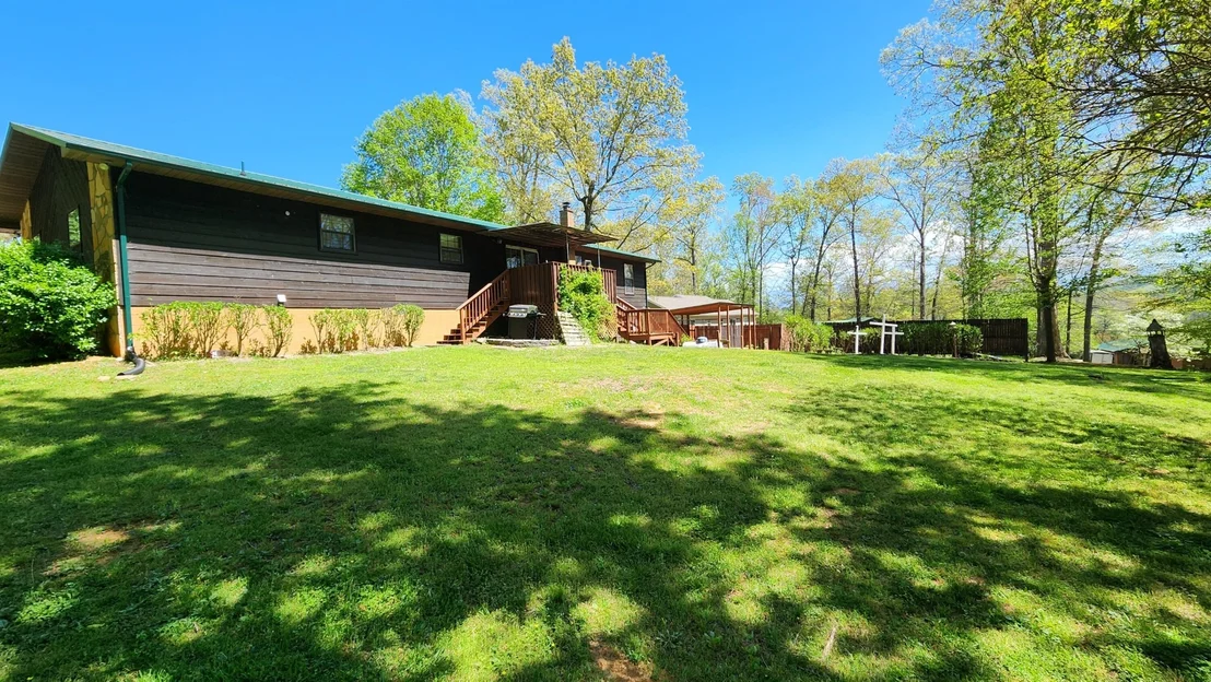 Photo of 2444 Amanda Ln