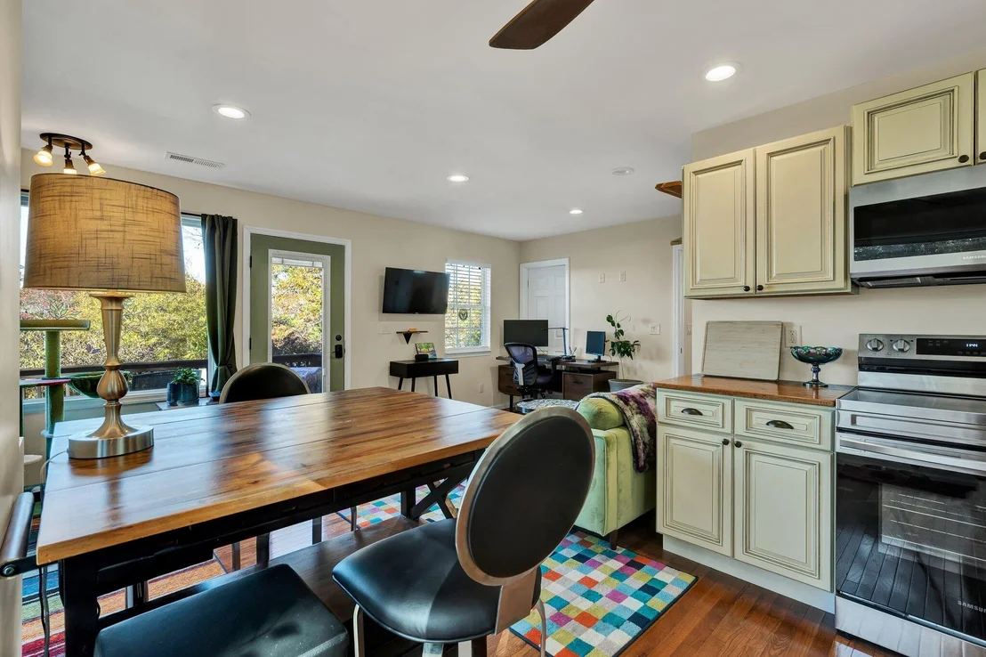 Photo of 7047 Luther Trail